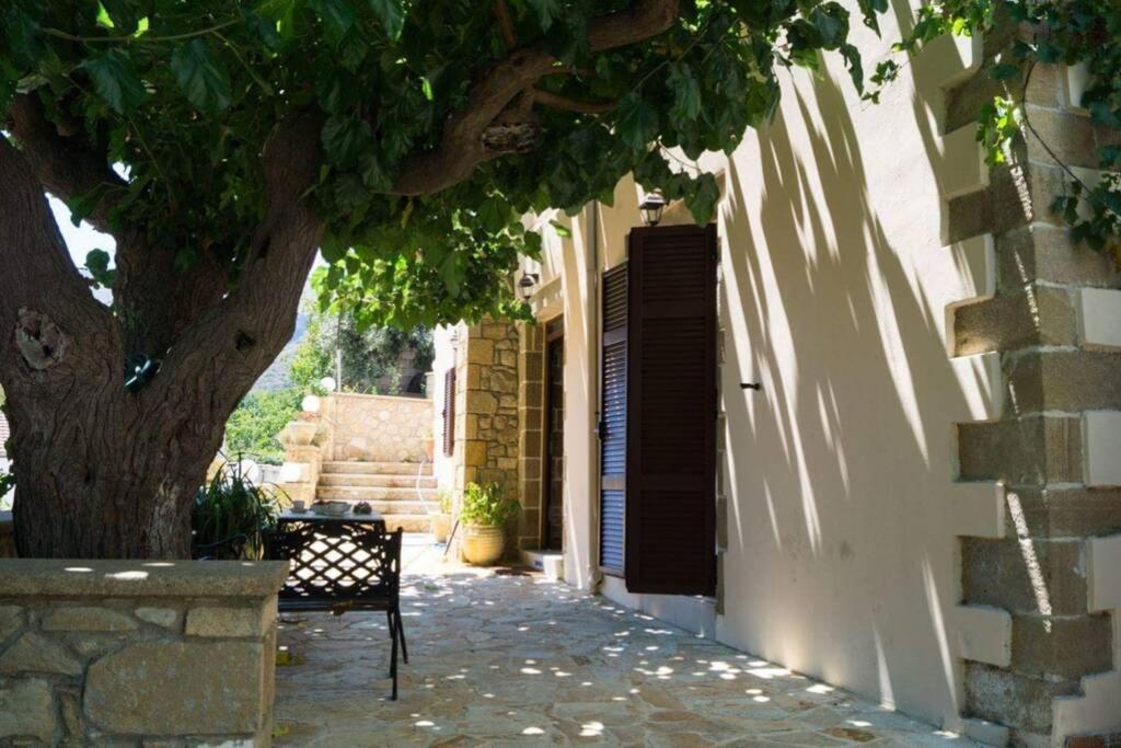 Georgia'S Village House Kalathenai エクステリア 写真